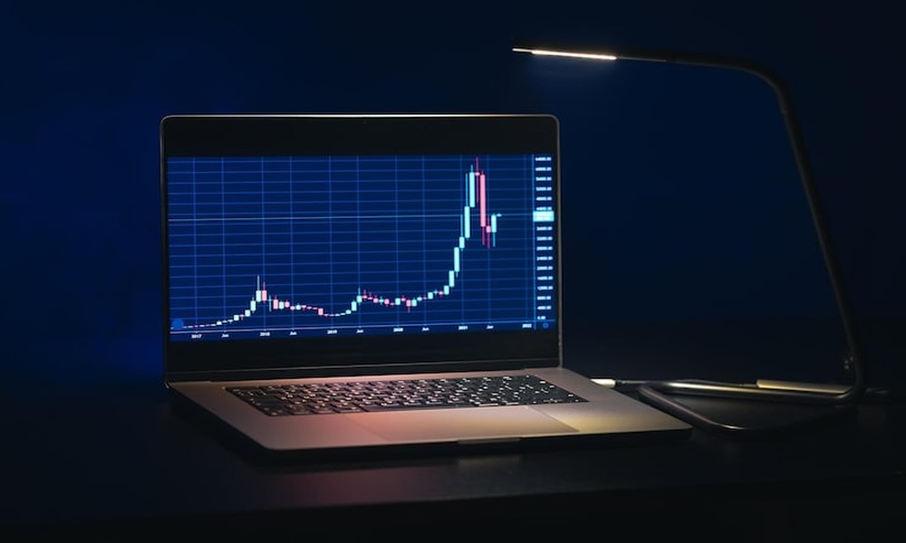 Intrinsic Value Calculator: How to Find a Stock’s Fair Value